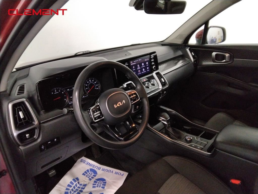 Used 2022 Kia Sorento LX image 23