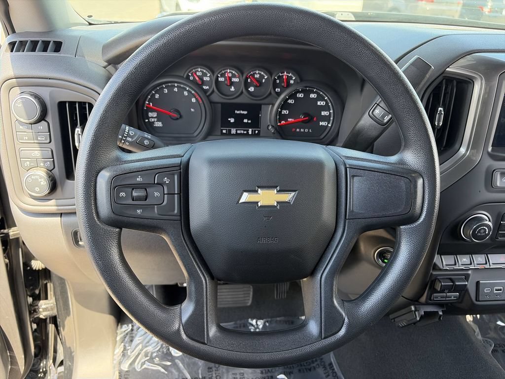 Used 2025 Chevrolet Silverado 1500 W/T w/ WT Value Package AWD/4WD image 16