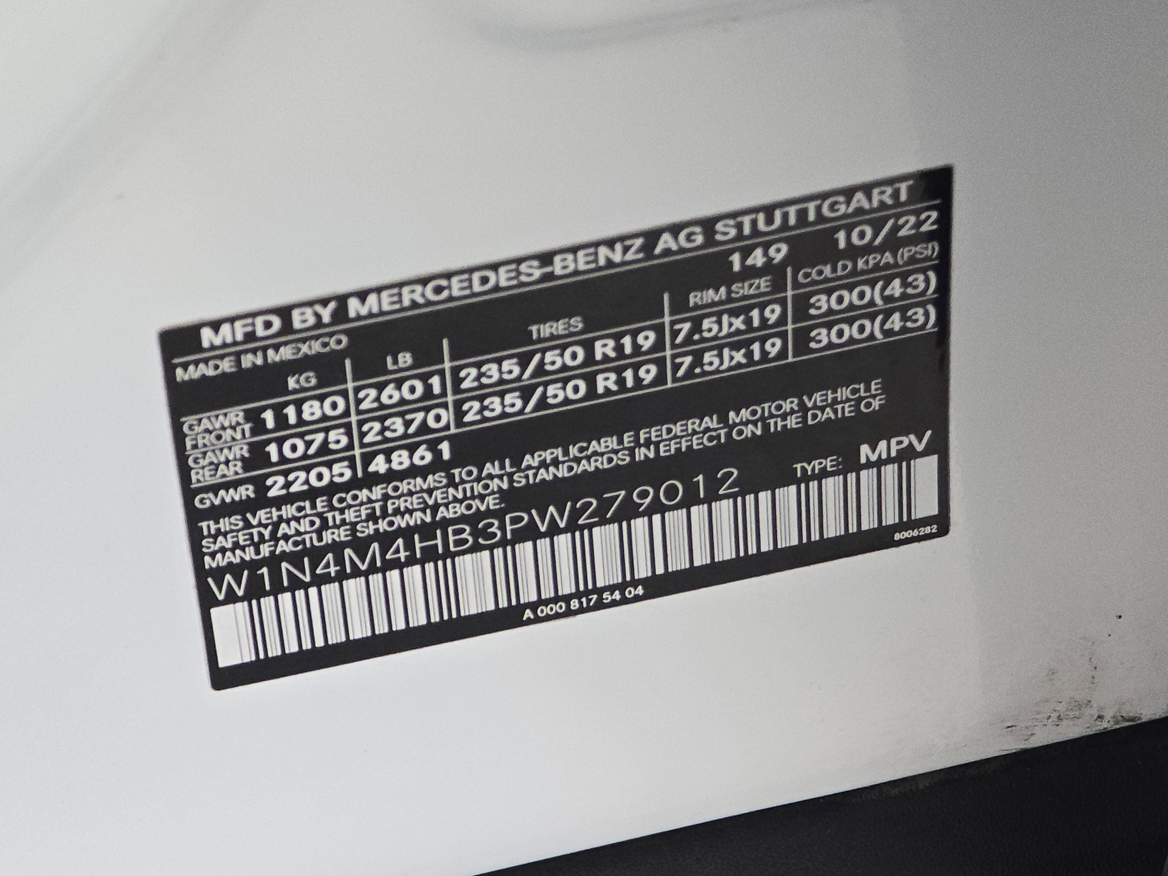 Used 2023 Mercedes-Benz GLB 250 4MATIC image 29