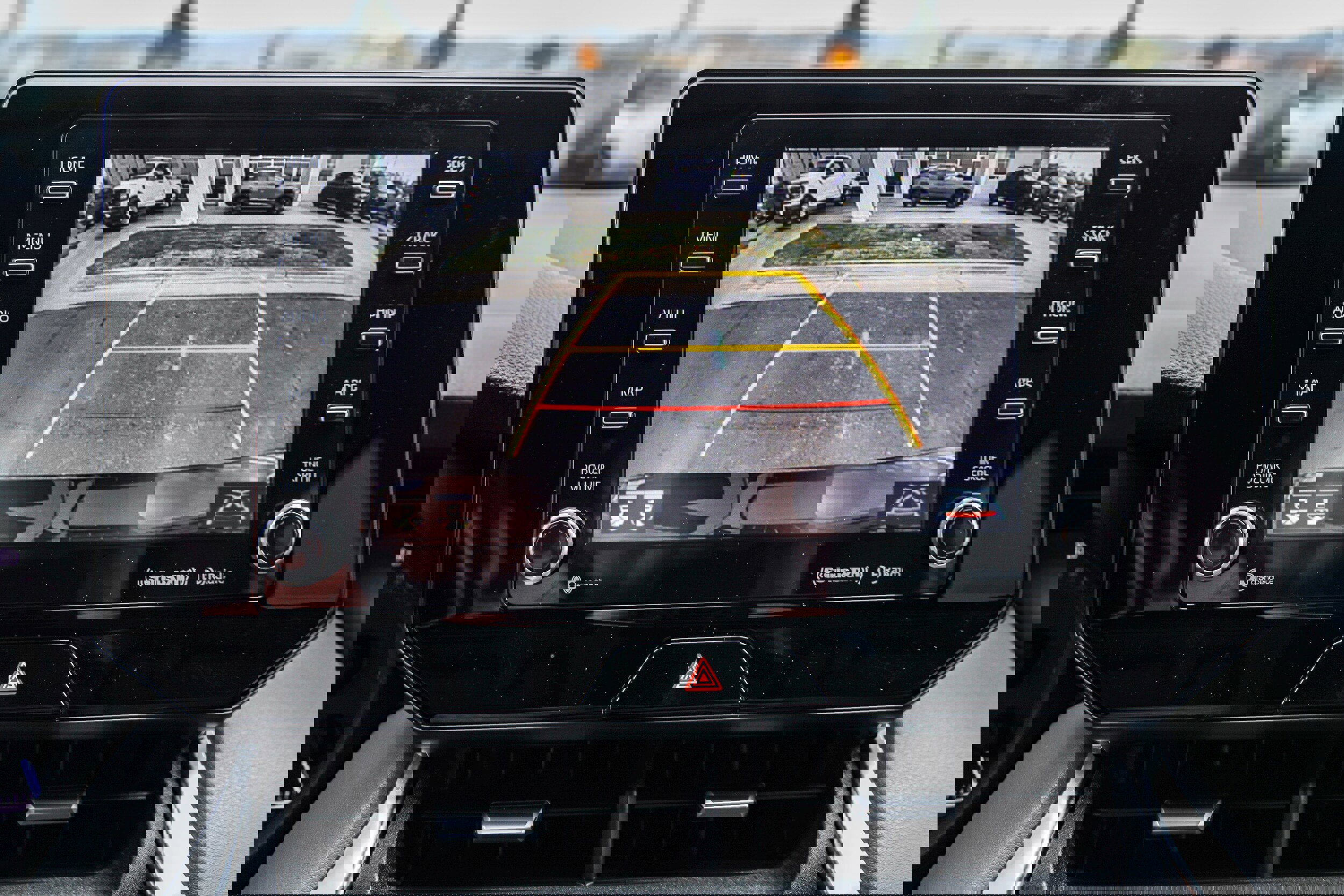 Used 2021 Toyota Venza LE image 21