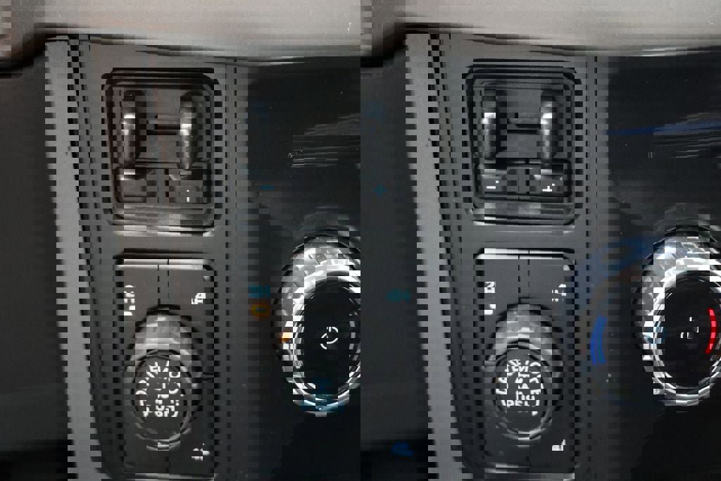 Used 2024 Ford F150 XLT w/ Equipment Group 302A MID image 29