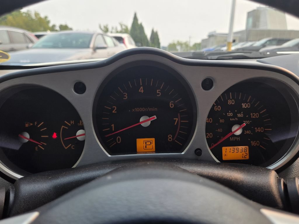 Used 2004 Nissan 350Z Touring RWD image 19