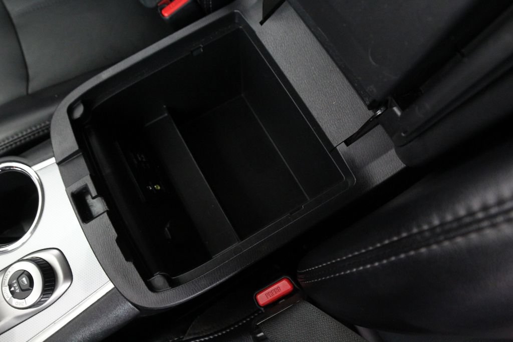 Used 2020 Nissan Pathfinder SL AWD/4WD image 34