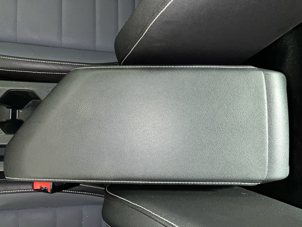 Used 2025 Volkswagen Jetta SE FWD image 22