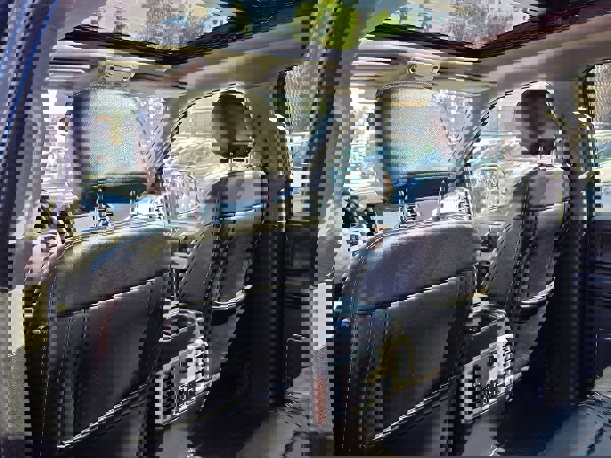 Used 2019 Ford F150 Lariat image 27