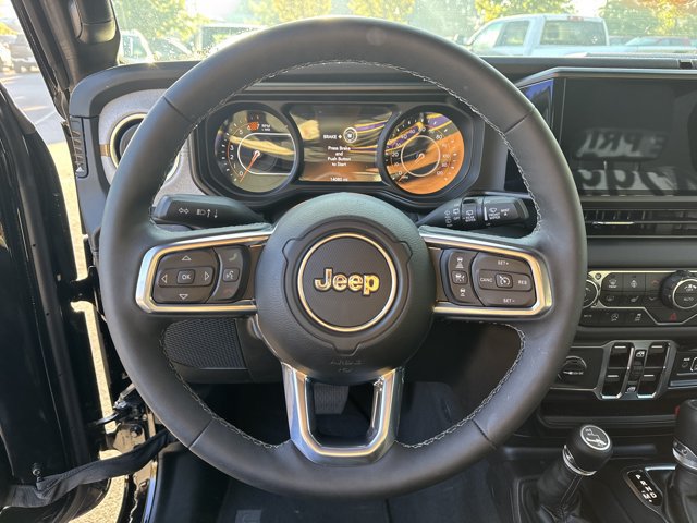 Certified 2026 Jeep Wrangler Unlimited Sahara AWD/4WD image 24