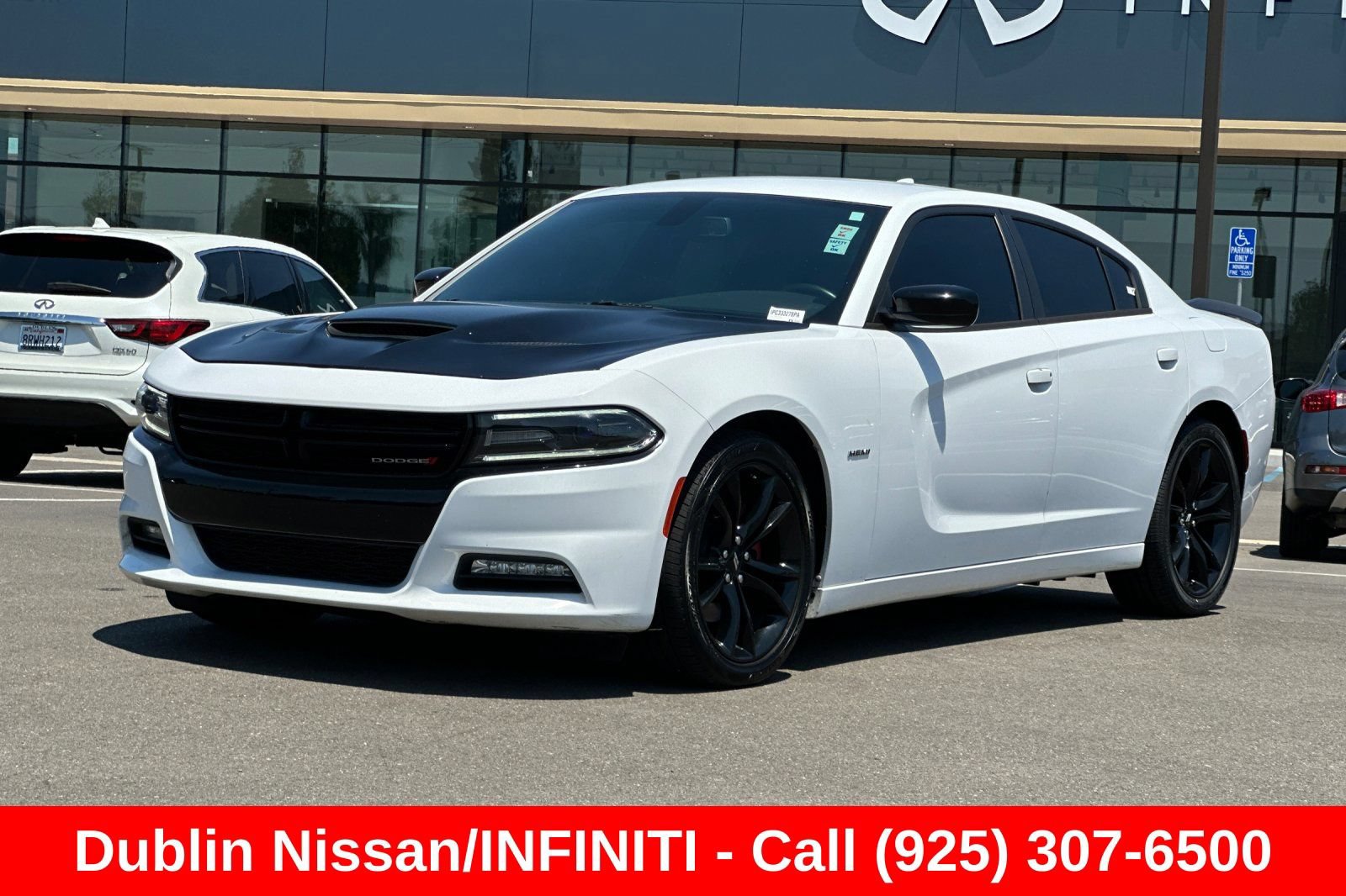 Used 2018 Dodge Charger R/T w/ Blacktop Package RWD image 8