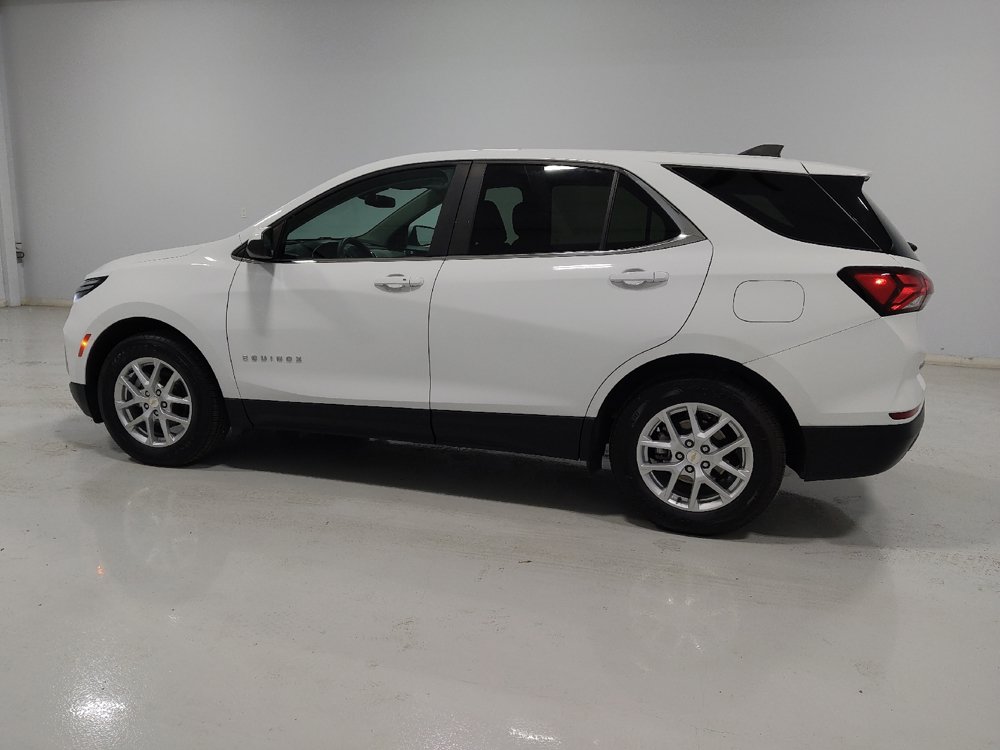 Used 2023 Chevrolet Equinox LT FWD image 3