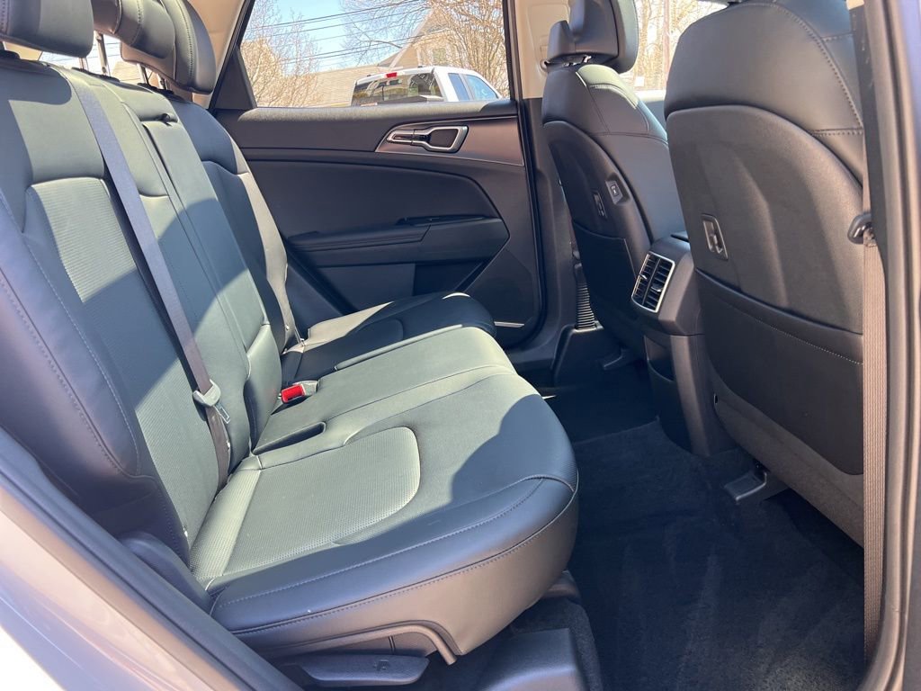 Certified 2026 Kia Sportage EX w/ EX Panorama Roof Package image 26