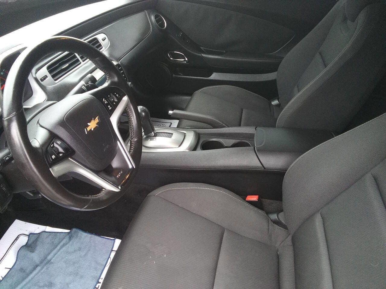 Used 2014 Chevrolet Camaro SS image 12