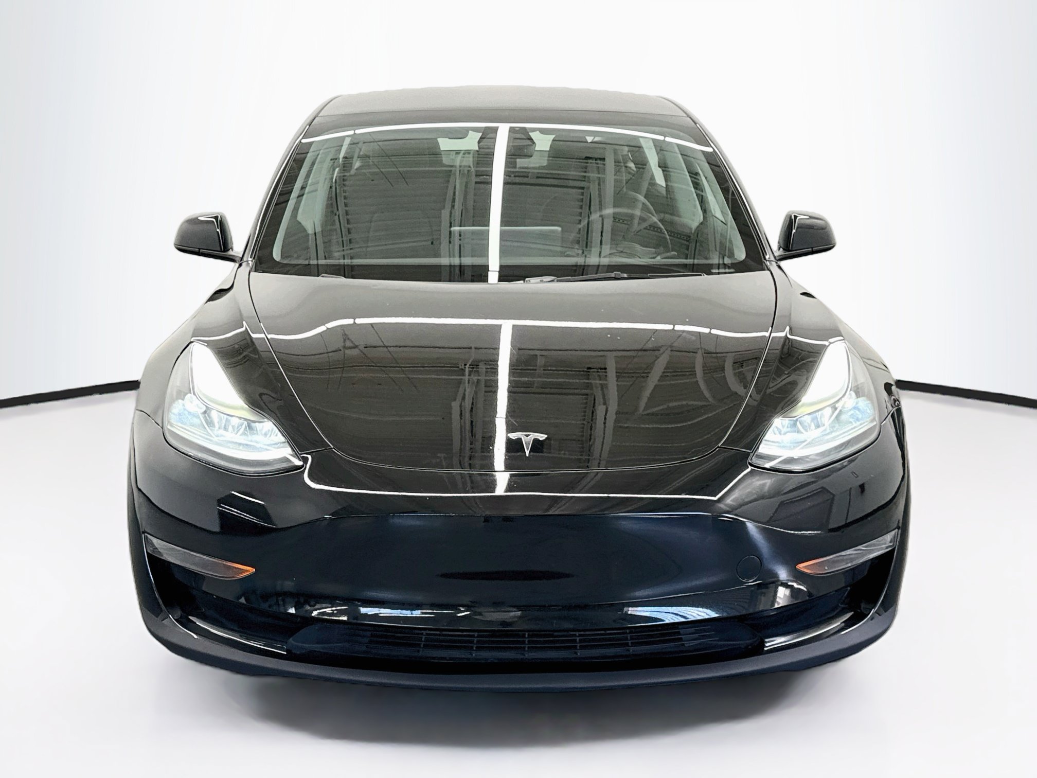 Used 2023 Tesla Model 3 Standard Range RWD image 2