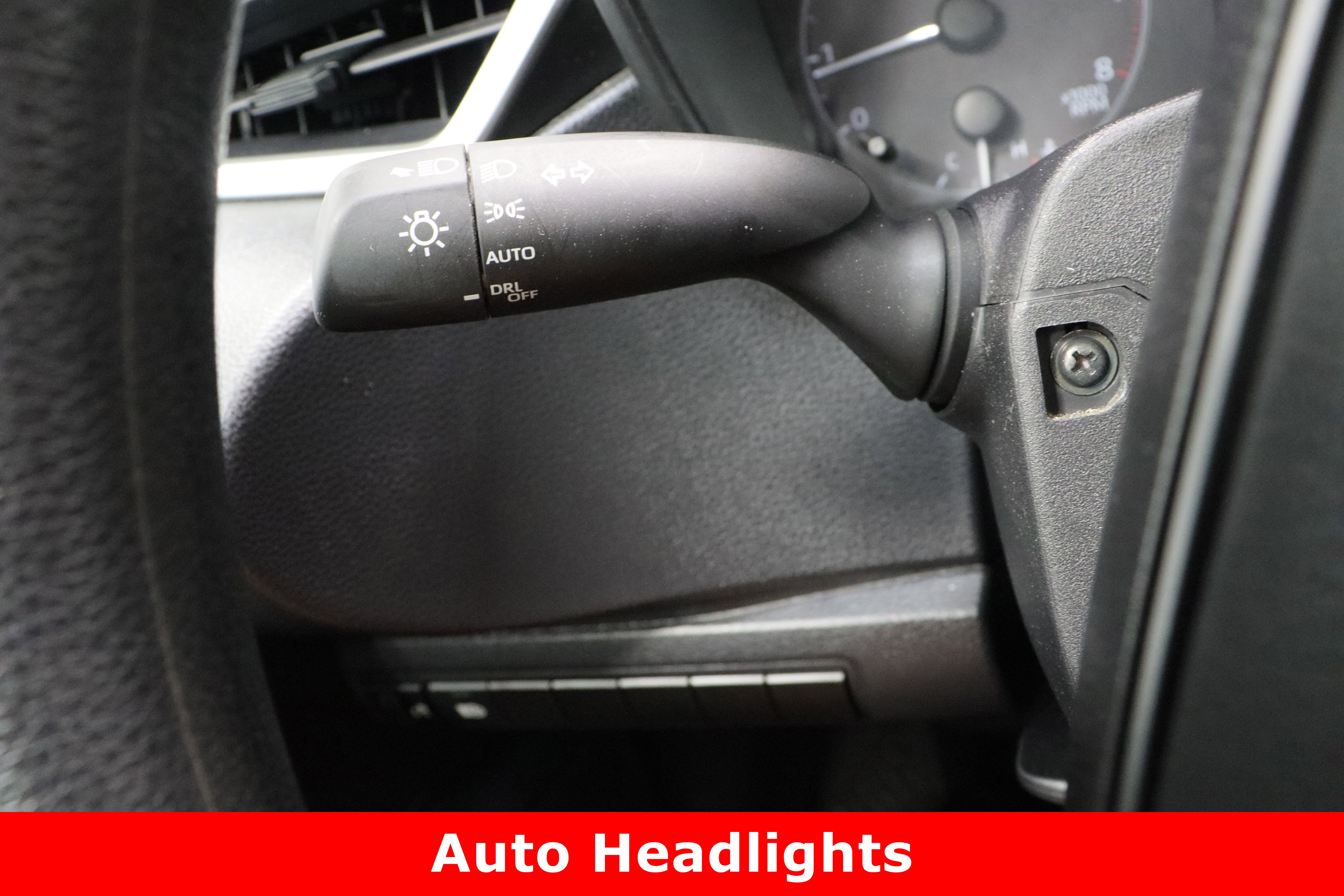 Used 2025 Toyota Corolla LE image 21