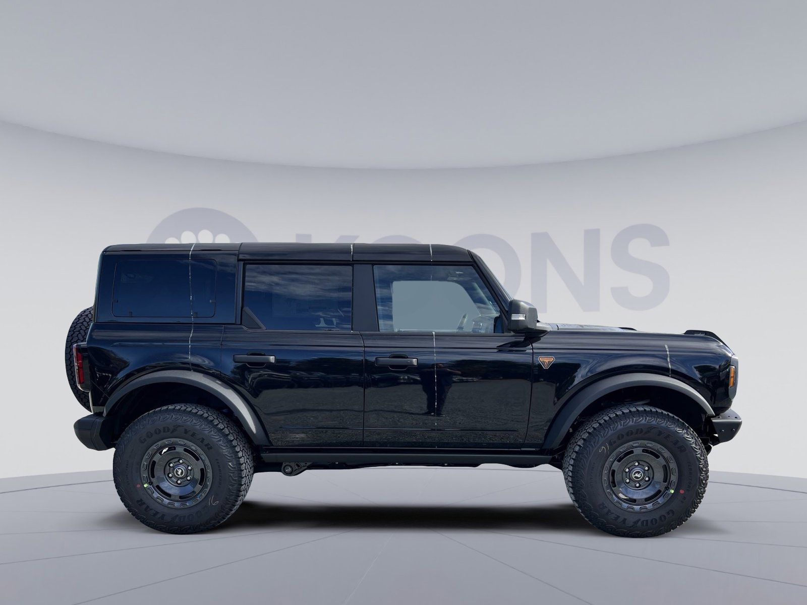 New 2025 Ford Bronco Badlands image 8