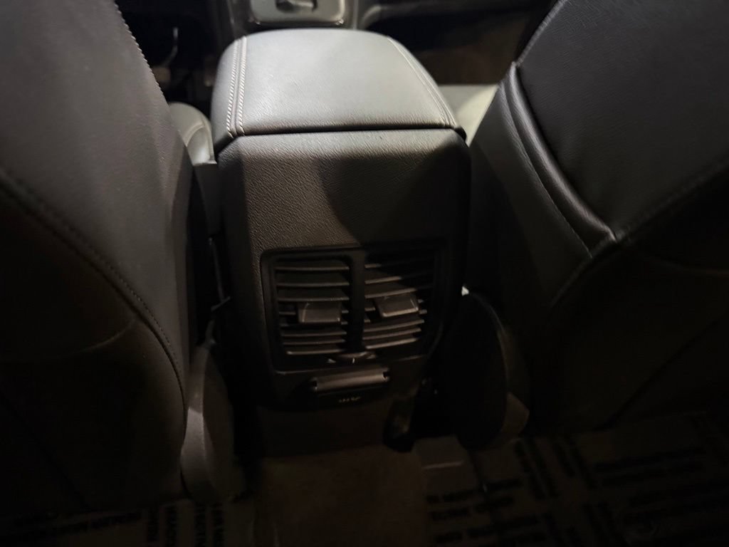 Used 2014 Ford Escape Titanium w/ Equipment Group 401A AWD/4WD image 30