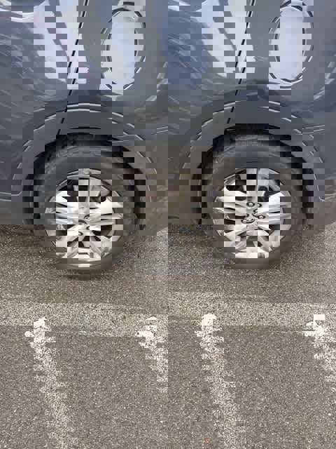 Used 2013 Hyundai Santa Fe Sport 2.0T w/ Technology Pkg image 9