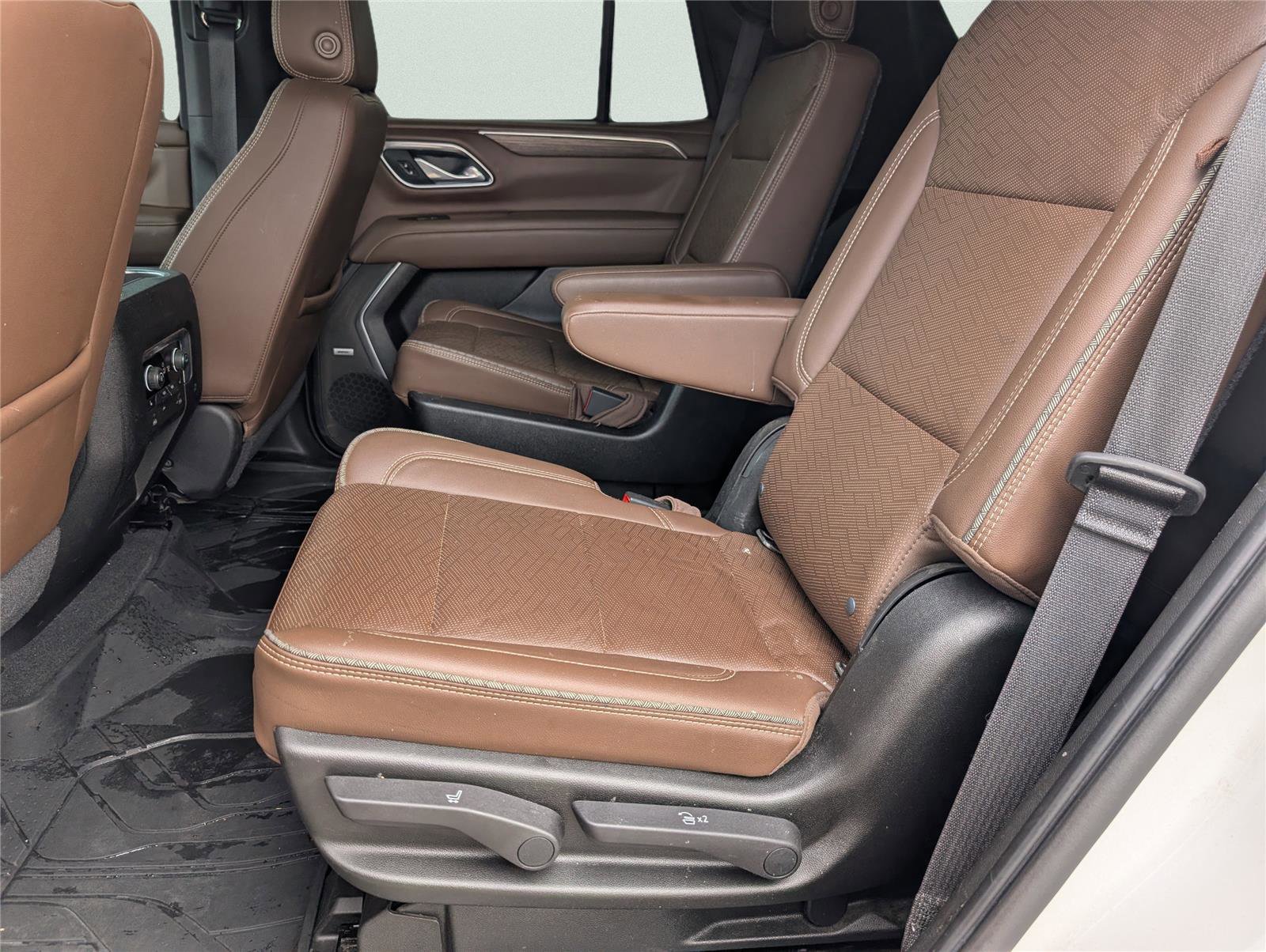 Used 2021 Chevrolet Tahoe High Country image 28