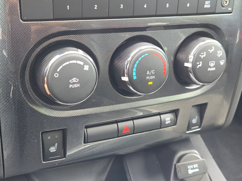 Used 2009 Dodge Challenger SRT8 RWD image 28