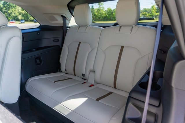 Used 2024 MAZDA CX-90 3.3 Turbo S w/ Premium Package image 12