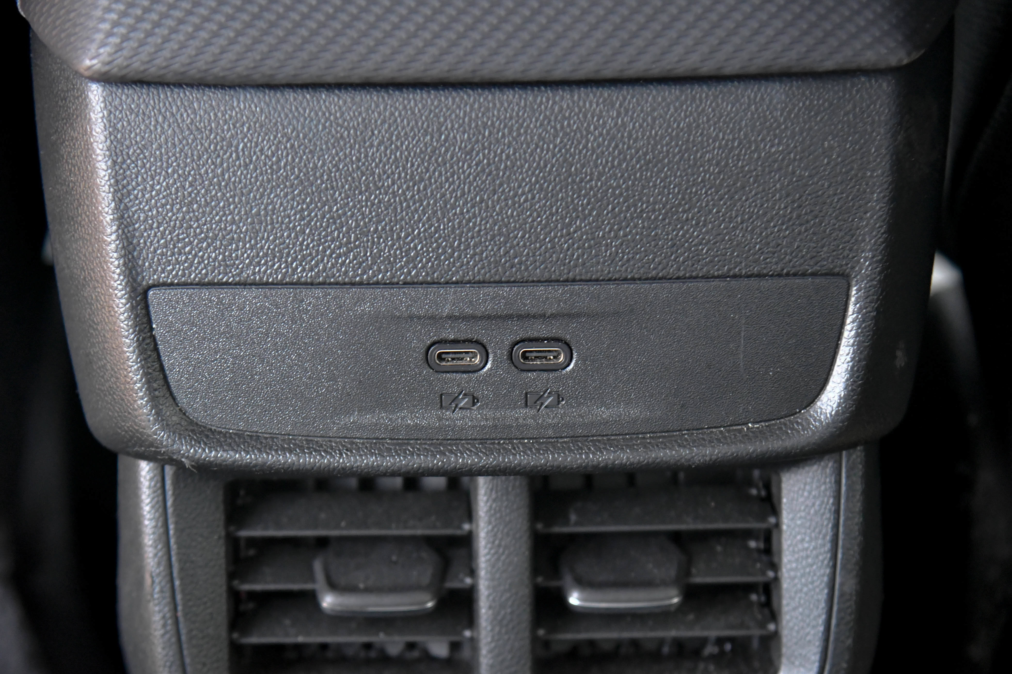 Used 2025 Chevrolet Equinox LT FWD image 39
