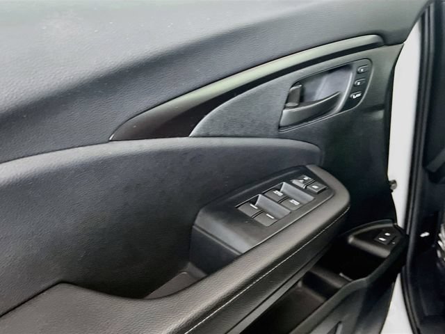 Certified 2025 Honda Passport EX-L image 14