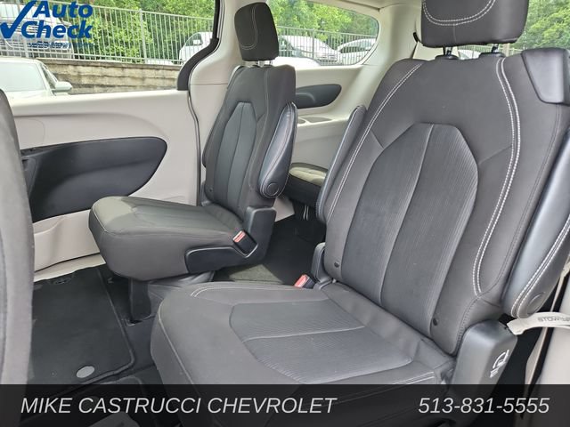 Used 2023 Chrysler Voyager LX FWD image 27