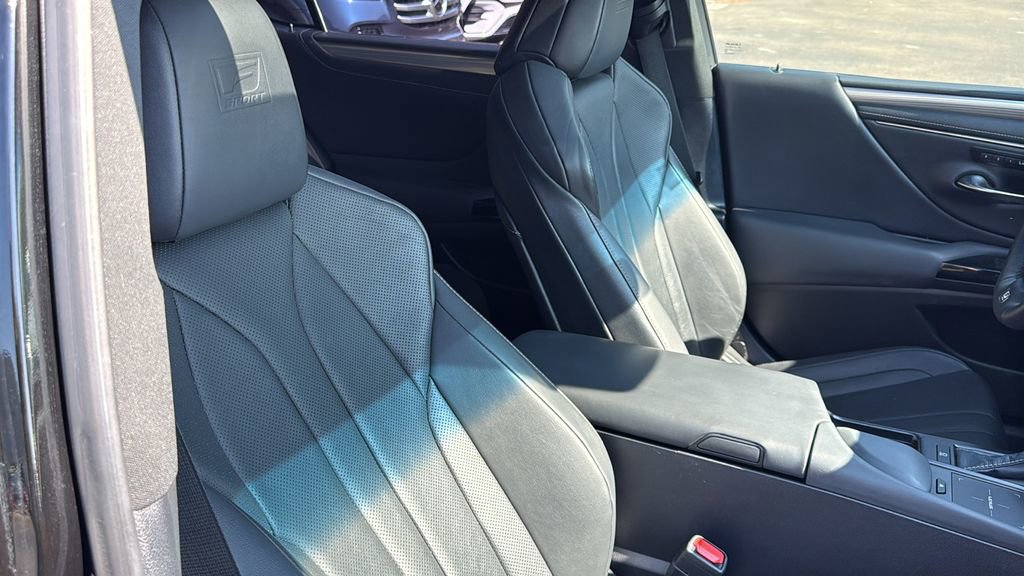 Used 2022 Lexus ES 350 F Sport image 13