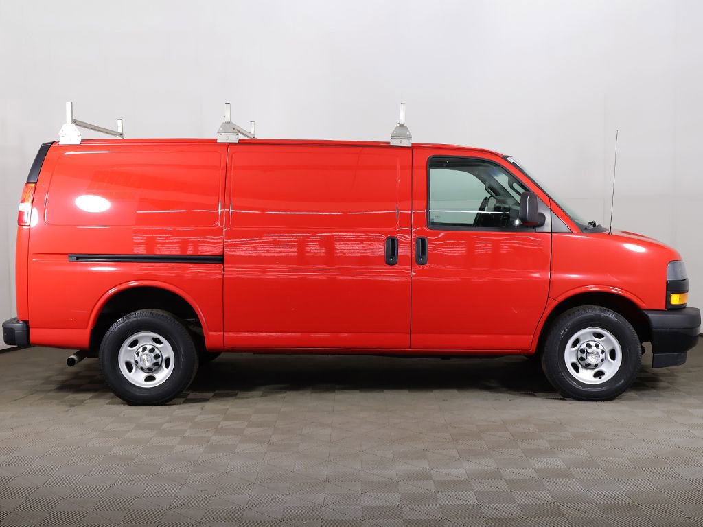 Used 2021 Chevrolet Express 3500 w/ Driver Convenience Package RWD image 13
