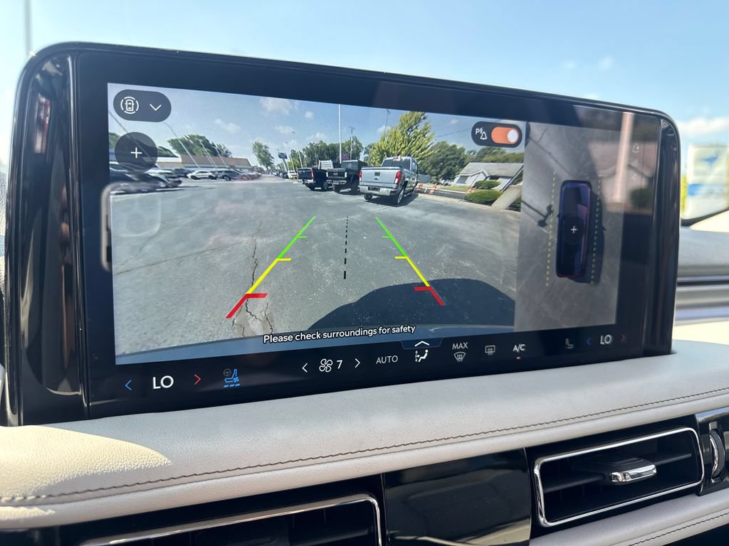 Used 2025 Lincoln Aviator AWD w/ Equipment Group 101A image 36