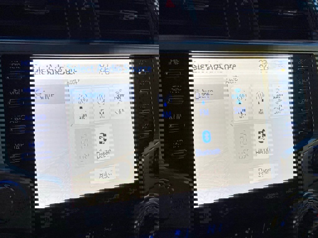 Used 2024 Toyota 4Runner Limited image 25