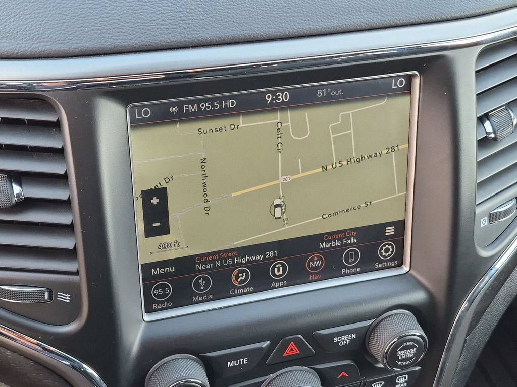 Used 2018 Jeep Grand Cherokee Laredo AWD/4WD image 13
