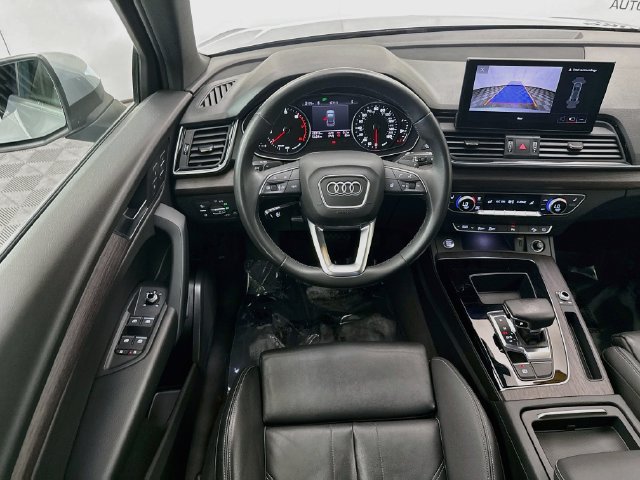 Used 2022 Audi Q5 2.0T Premium w/ Convenience Package AWD/4WD image 22