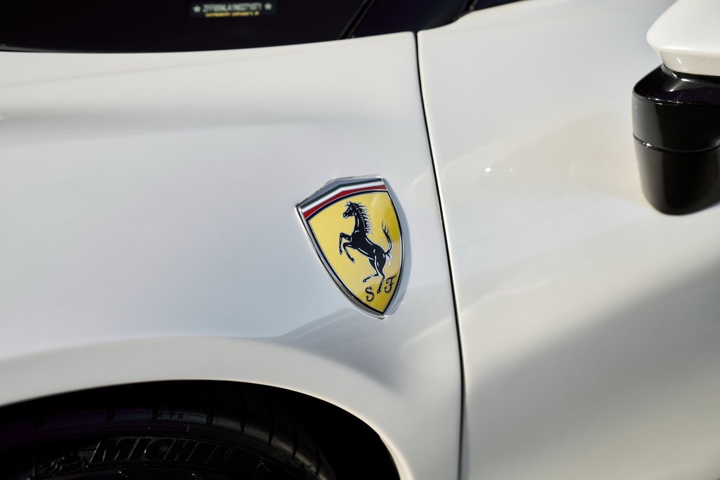 Used 2022 Ferrari SF90 Stradale image 9