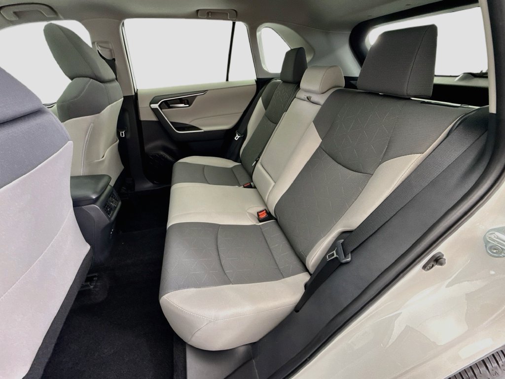 Used 2025 Toyota RAV4 XLE w/ Convenience Package AWD/4WD image 19