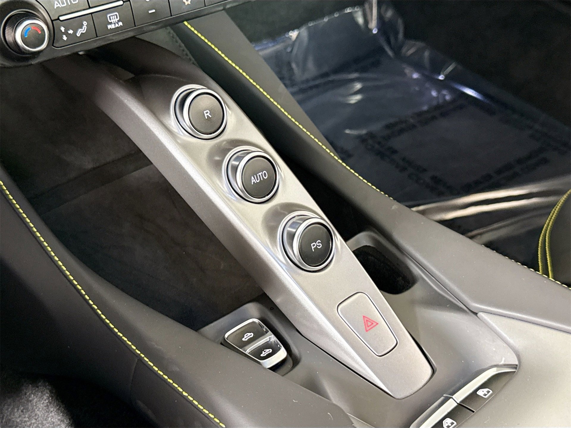 Certified 2022 Ferrari Portofino M image 15