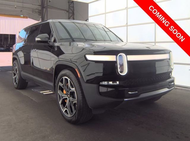 Used 2024 Rivian R1S Adventure AWD/4WD image 5