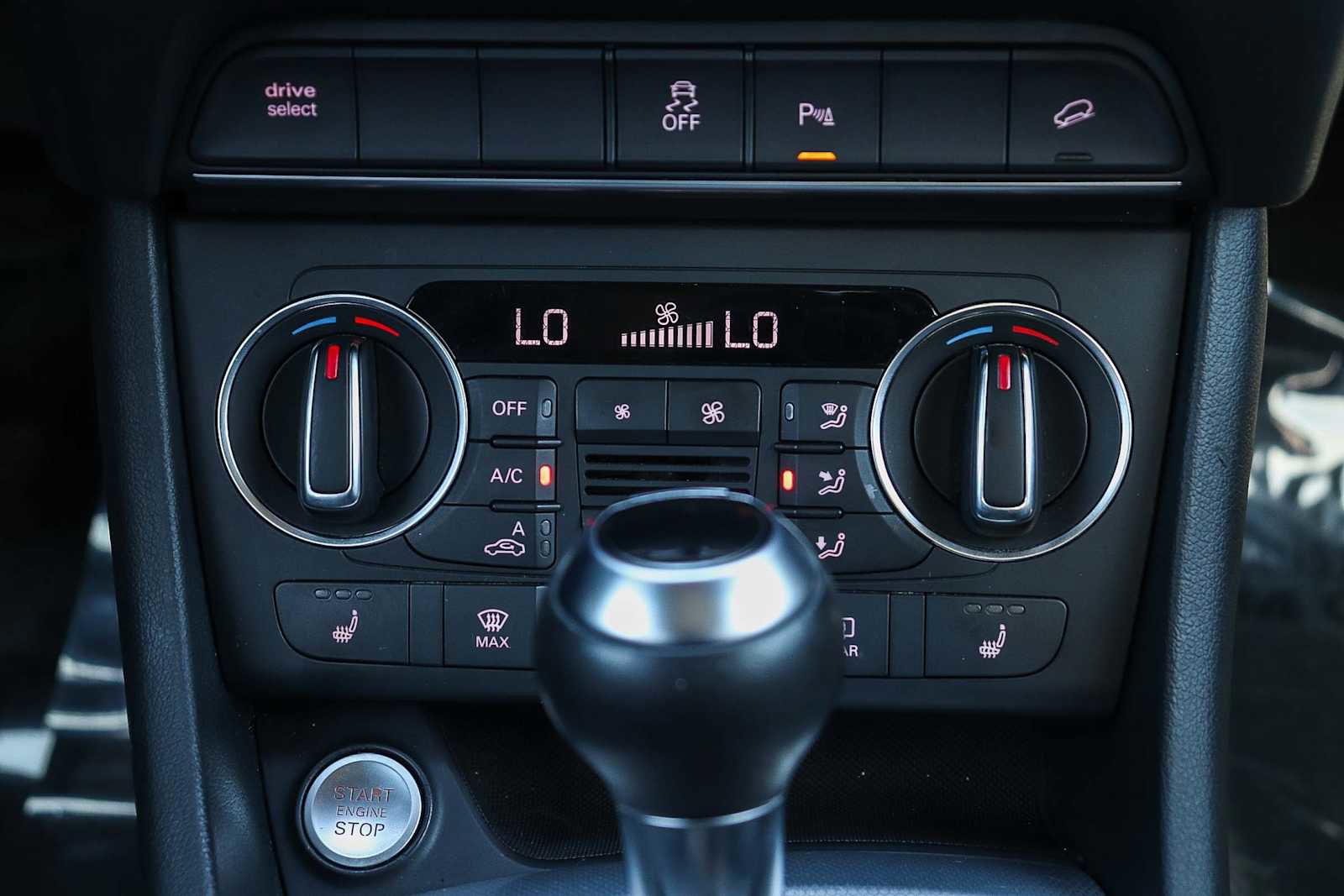 Used 2018 Audi Q3 2.0T Premium Plus w/ Premium Plus Package image 18