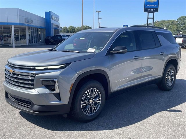 New 2026 Chevrolet Traverse LT w/ Driver Confidence Package image 3