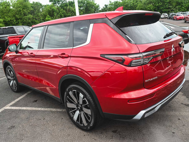 New 2025 Mitsubishi Outlander SE image 4