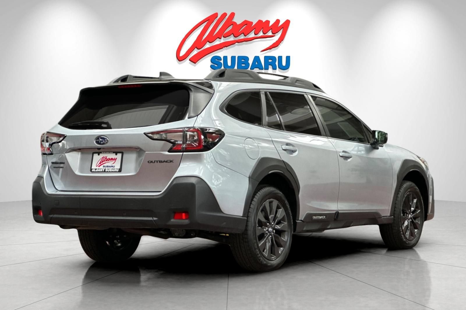 Used 2025 Subaru Outback Onyx Edition AWD/4WD image 4