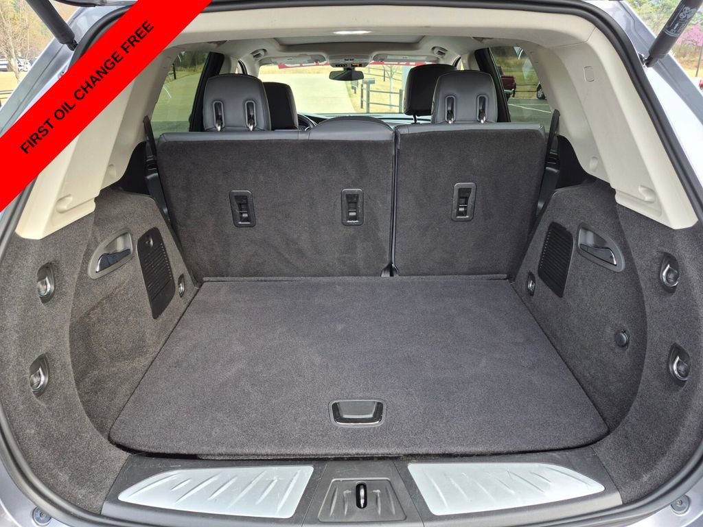Used 2020 Buick Envision Essence w/ Experience Buick Package image 16