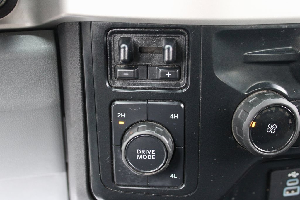 Used 2023 Ford F250 XLT AWD/4WD image 30
