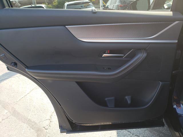 Used 2024 MAZDA CX-90 Plug-In Hybrid w/ Premium Pkg image 13