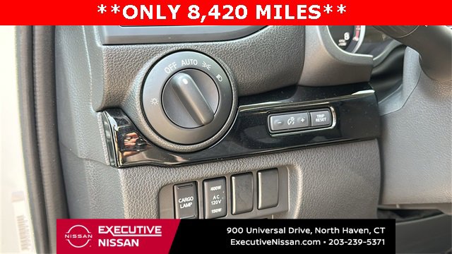 Certified 2024 Nissan Titan SV w/ SV Convenience Package image 12