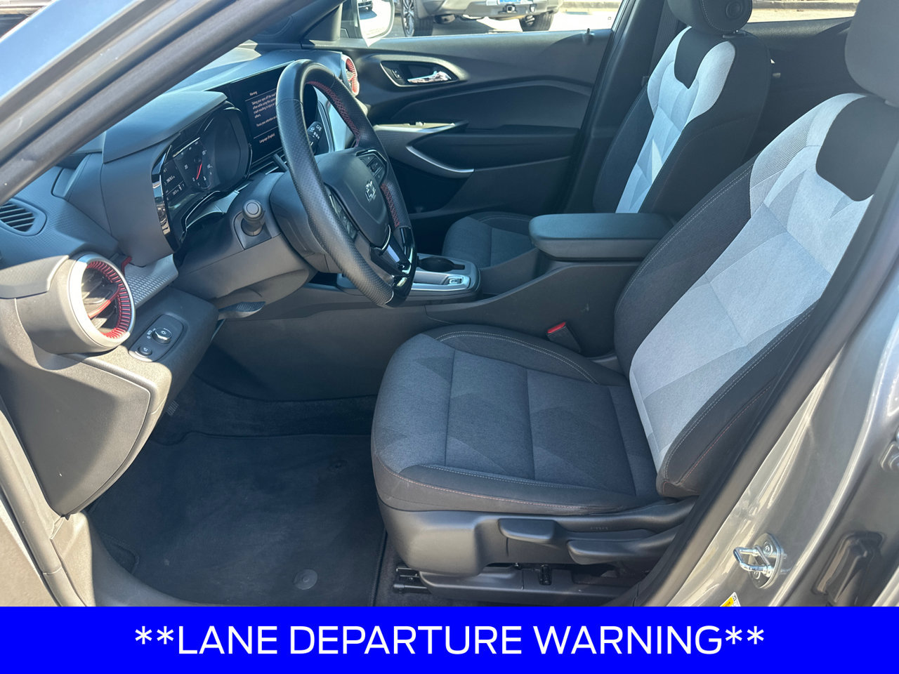 Used 2024 Chevrolet Trax RS w/ Driver Confidence Package FWD image 9