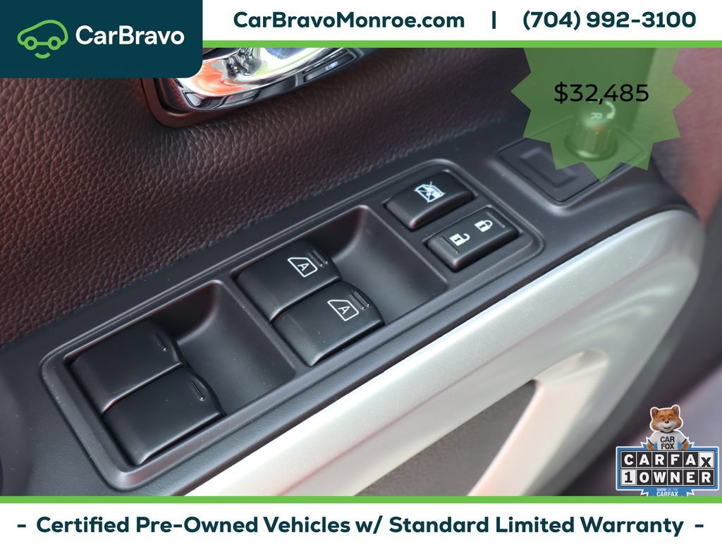 Used 2021 Nissan Titan SV w/ SV Convenience Package AWD/4WD image 17