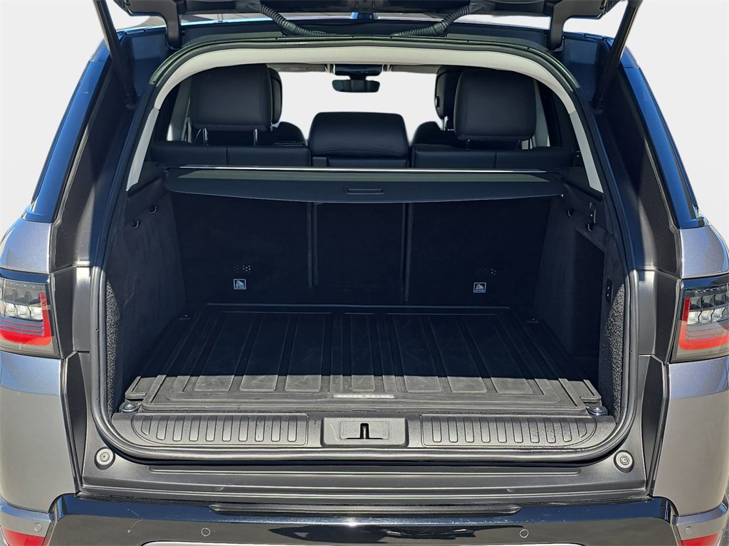 Used 2020 Land Rover Range Rover Sport HSE image 14