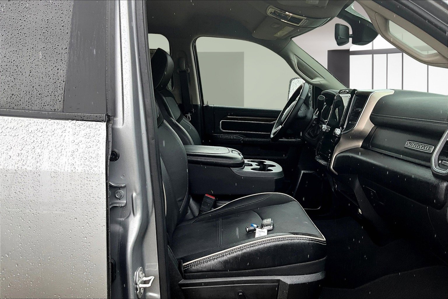 Used 2024 RAM 2500 Laramie image 23