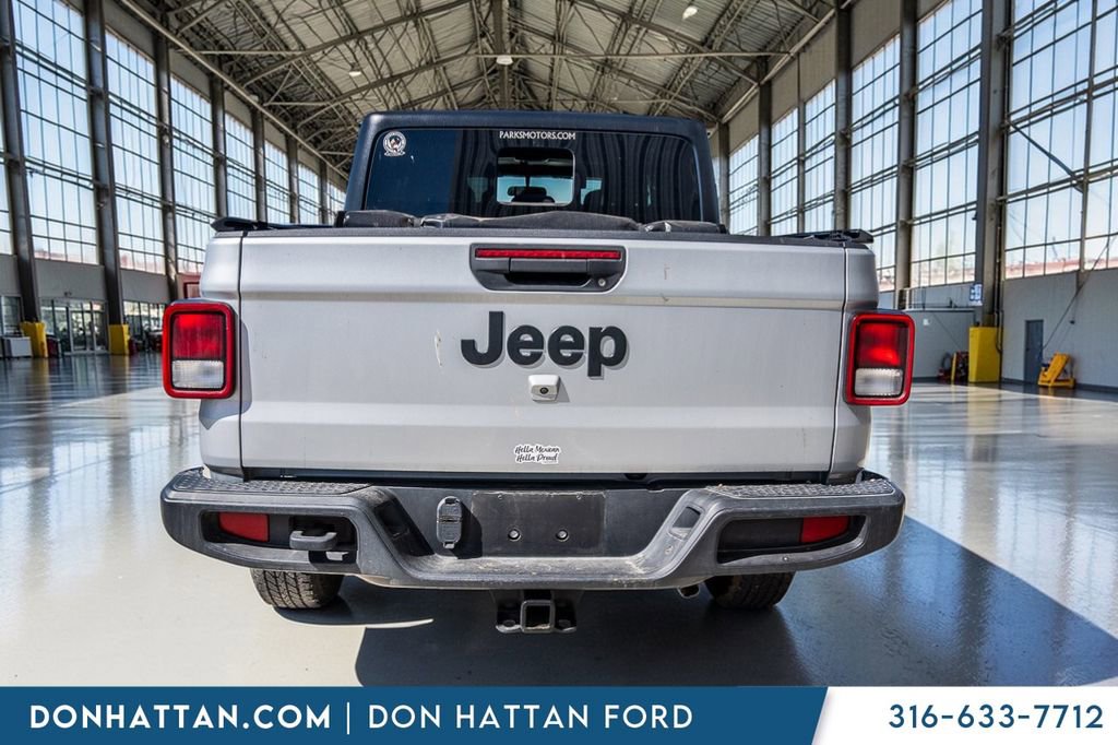 Used 2023 Jeep Gladiator Sport image 27