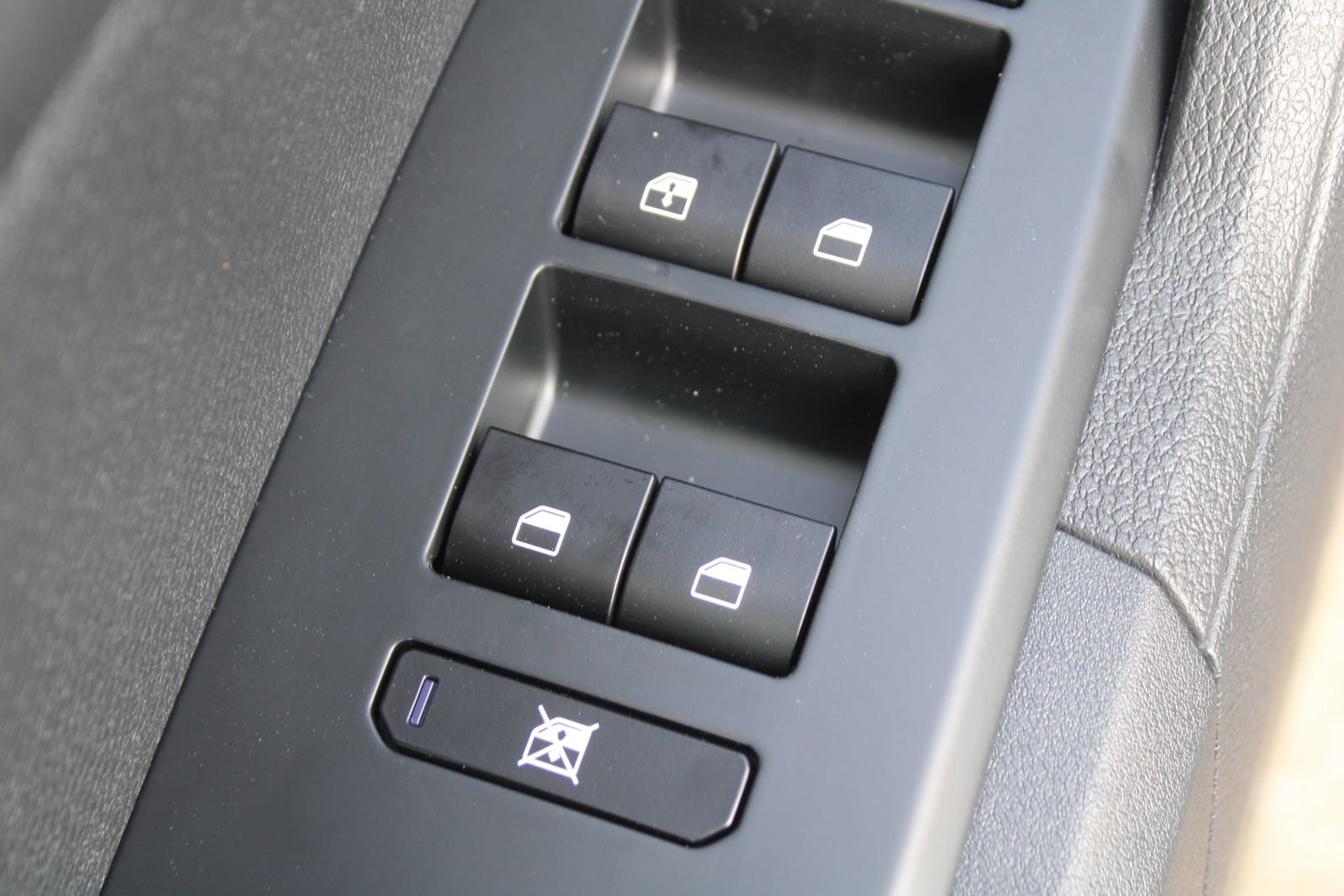 New 2026 Kia Sportage LX image 19