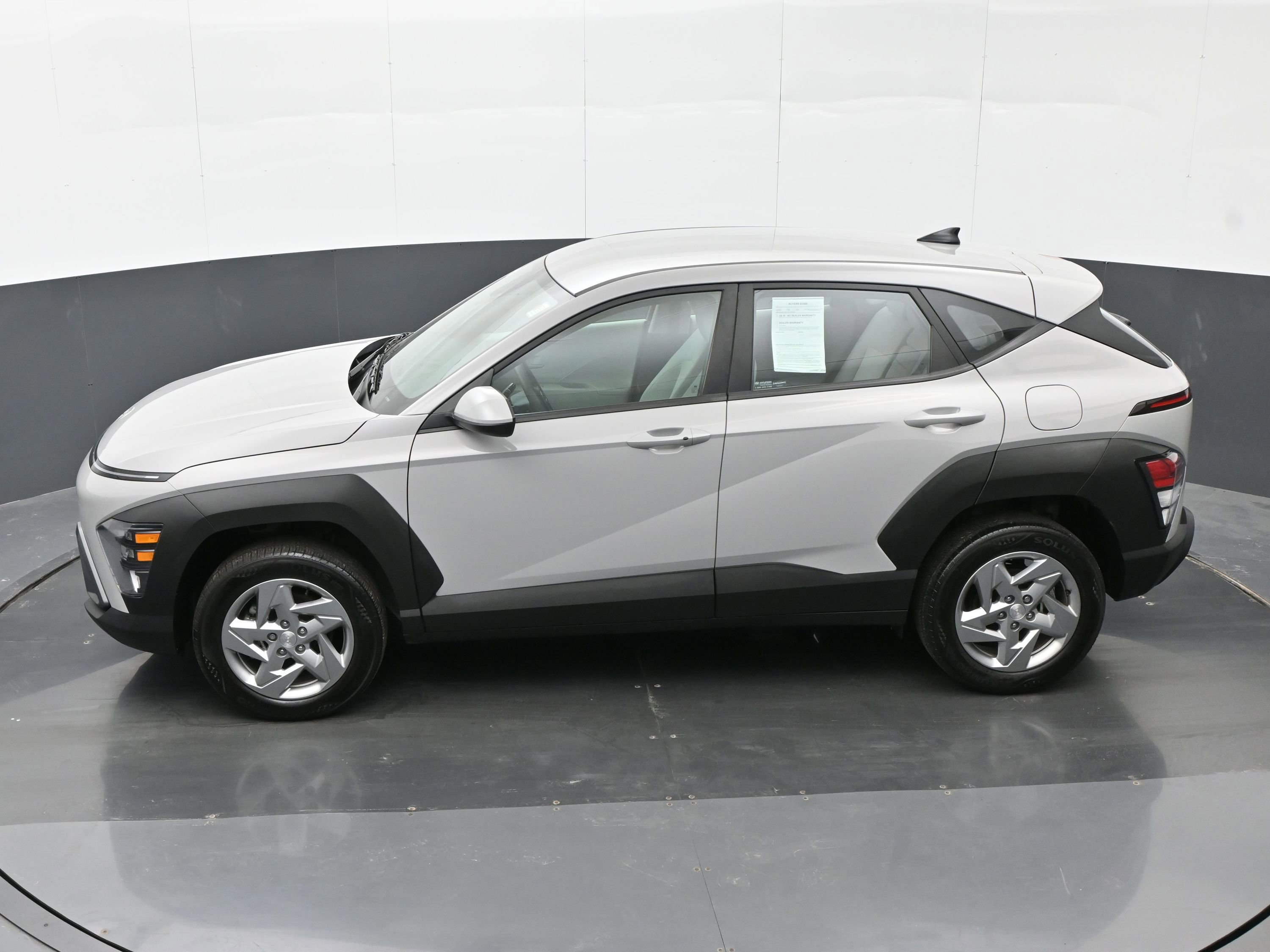 Certified 2024 Hyundai Kona SE AWD/4WD image 36